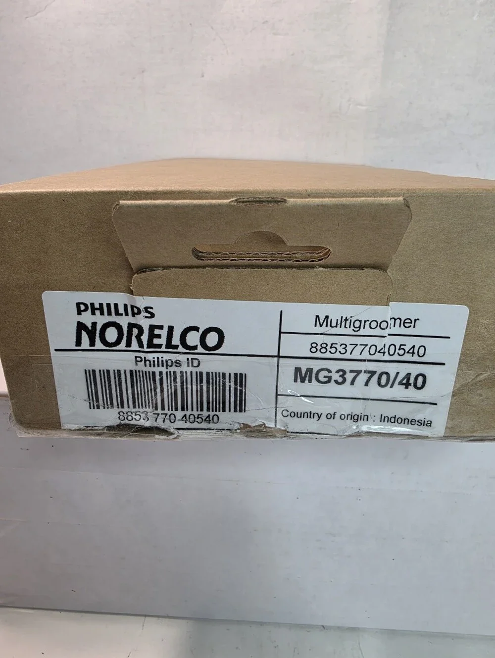 Philips Norelco MG3770/40.  Multi-groom w/10 Attachments (NOB)